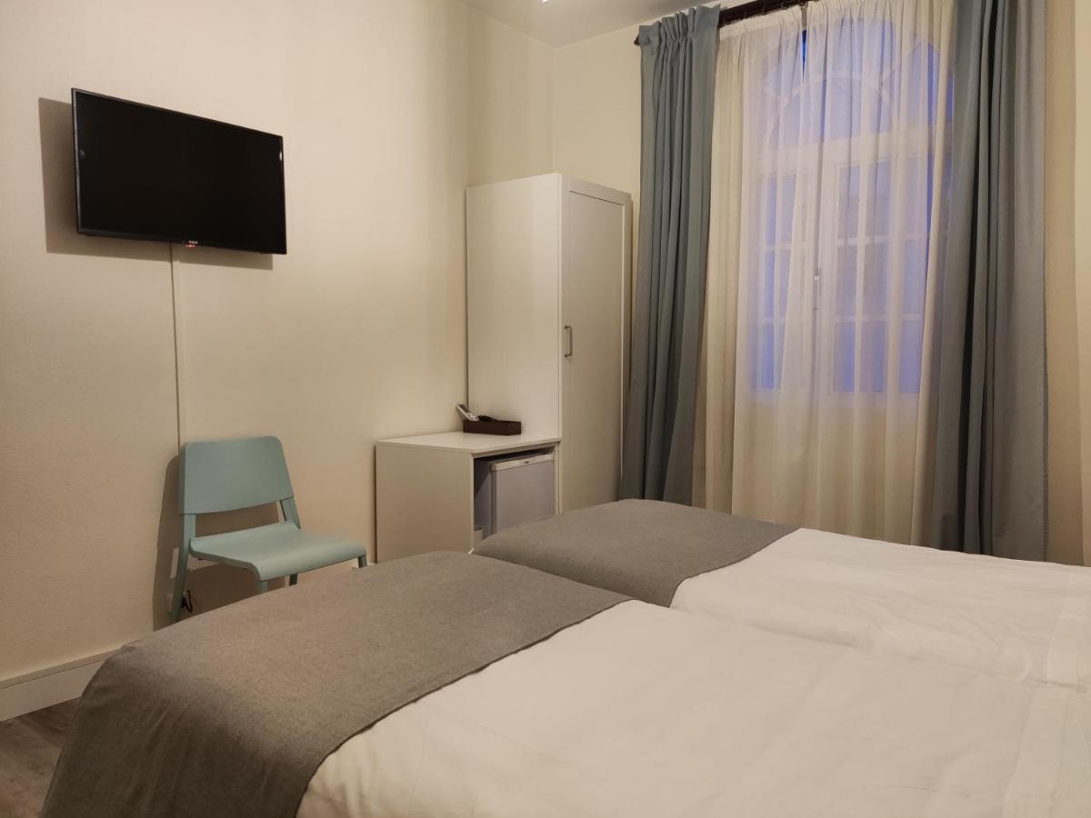Hostal Andalucia Chipiona Exteriör bild