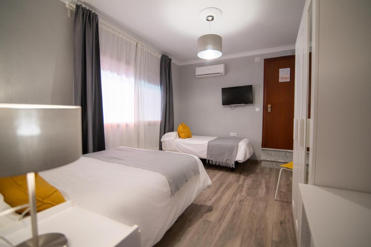 Hostal Andalucia Chipiona Exteriör bild